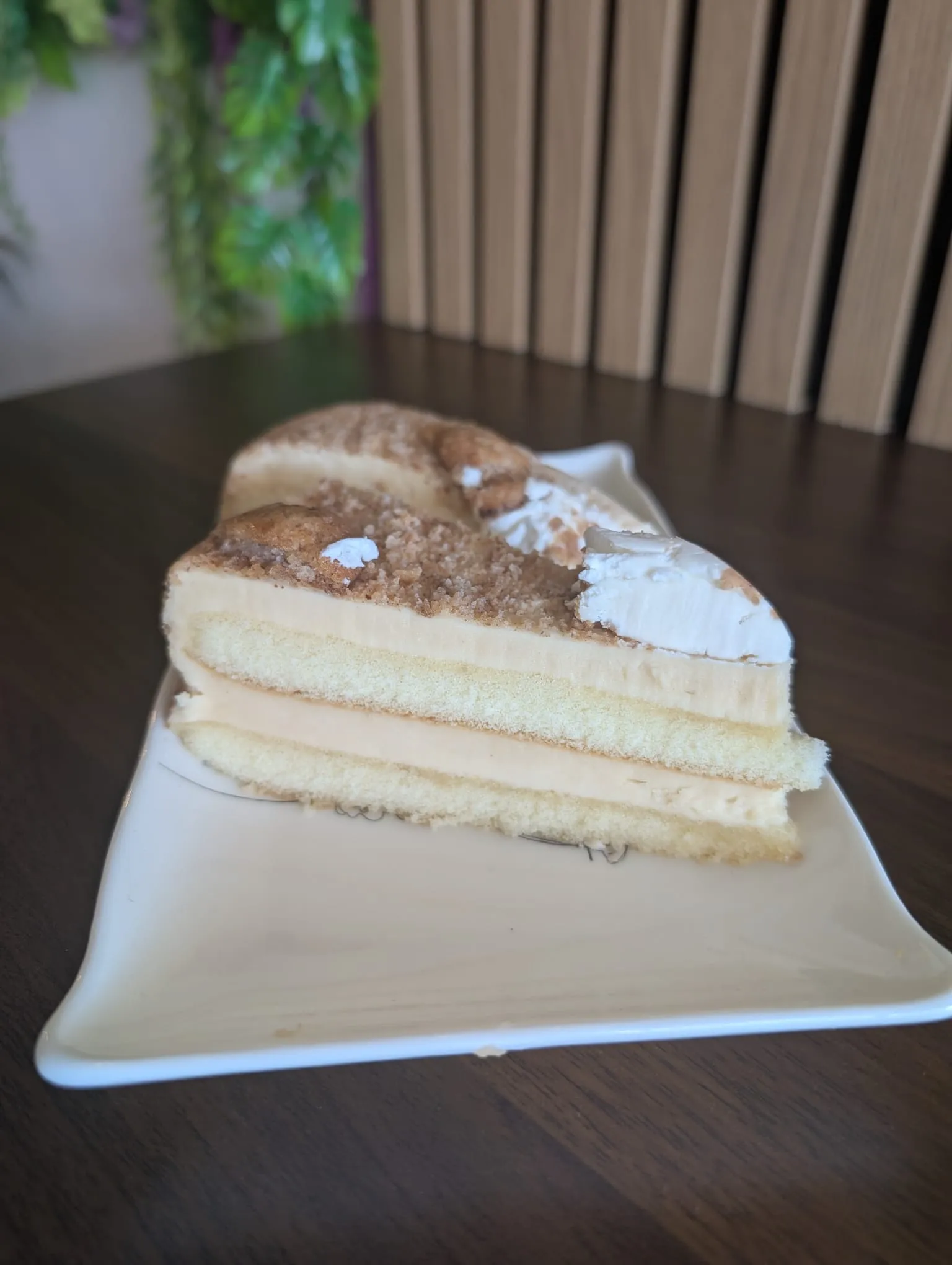 Amaretto Cake
