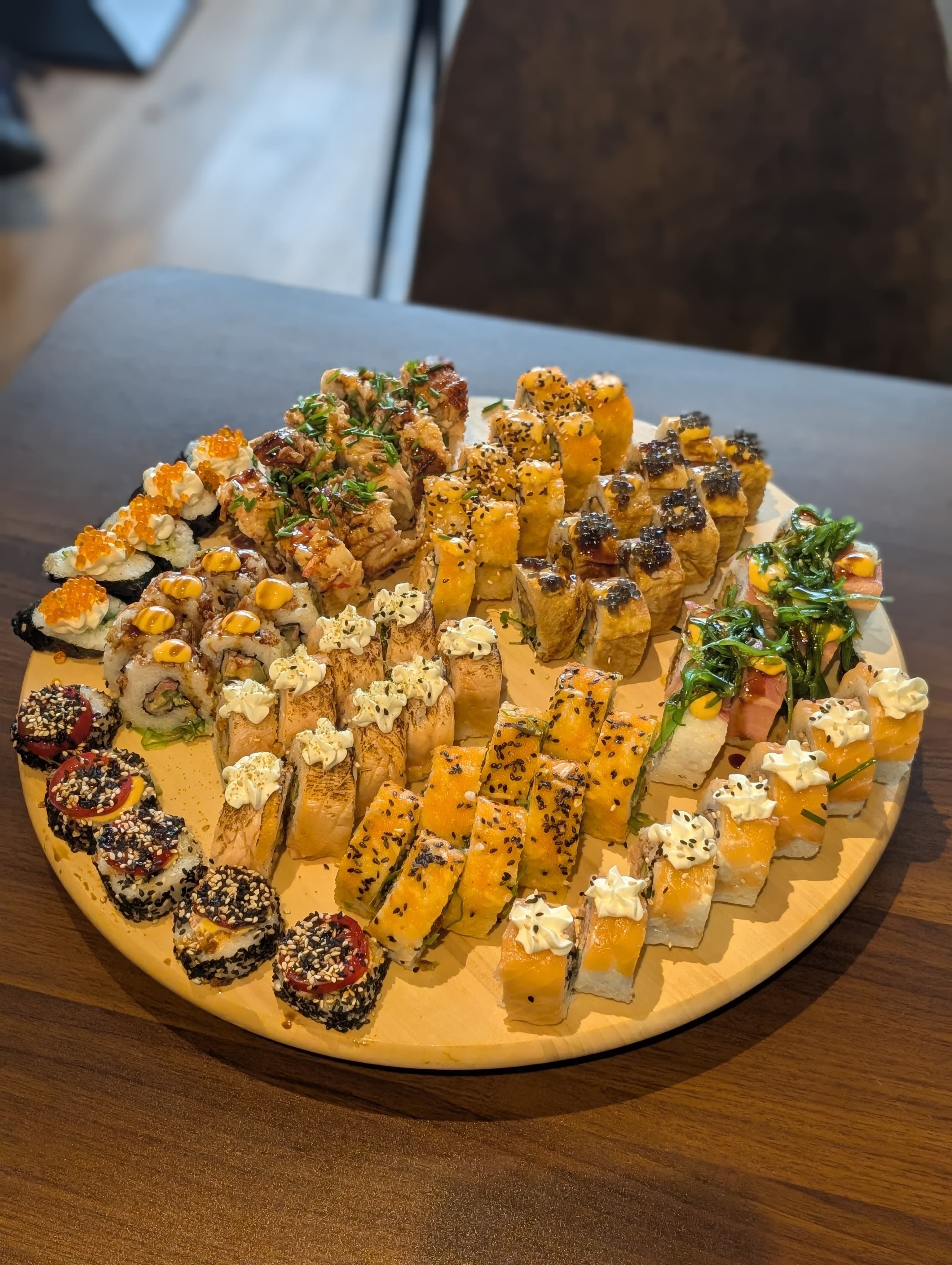 Fresh Sushi Platter 6