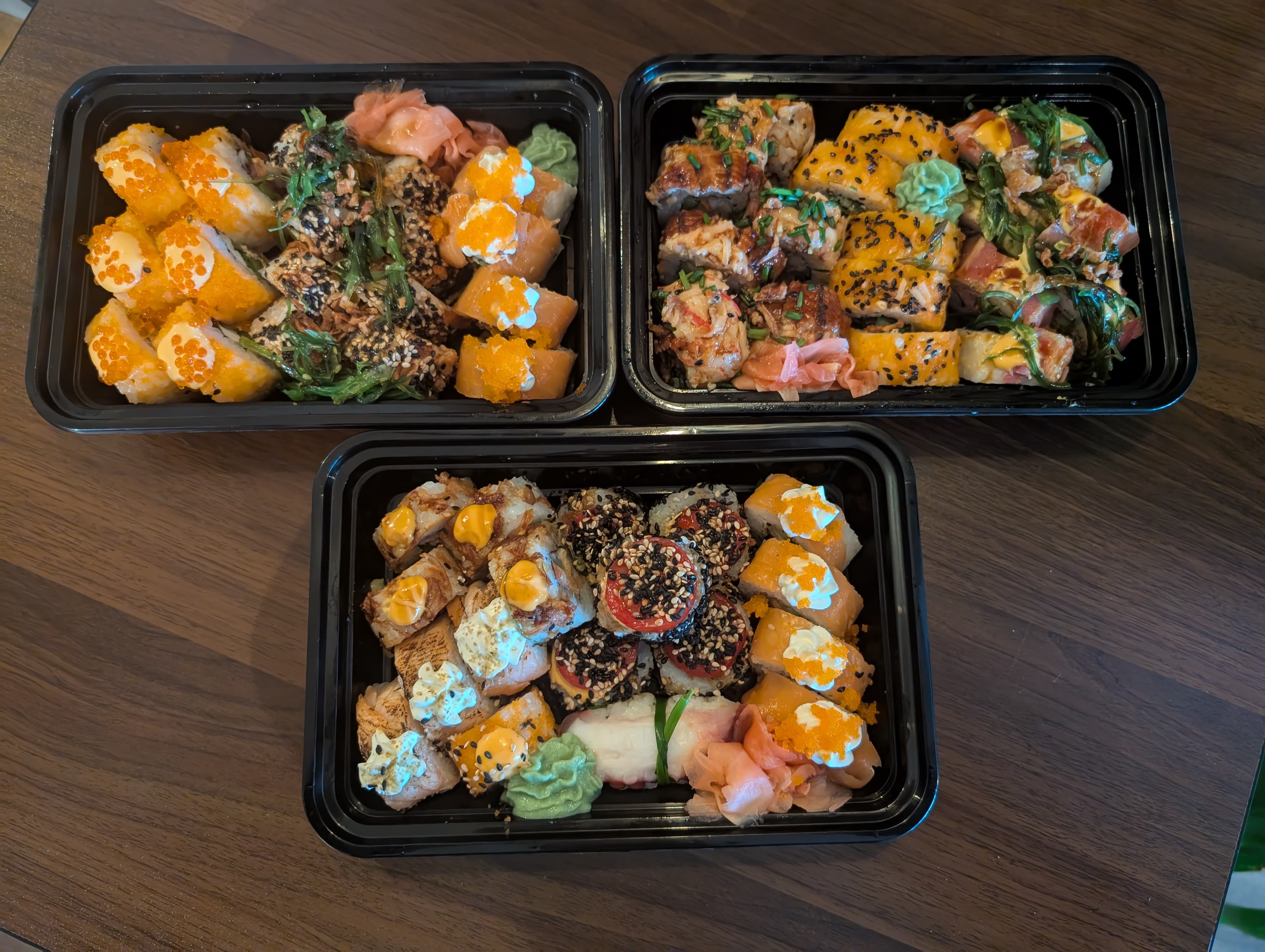 Fresh Sushi Platter 8
